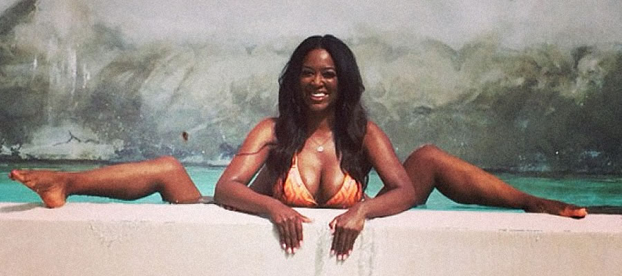 Miss Shaved Nudist - Kenya Moore NUDE: Sexy Former Miss USA Takes It ALL Off! (34 ...